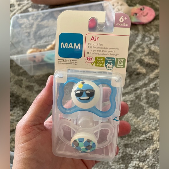 MAM pacifiers - Picture 2 of 2